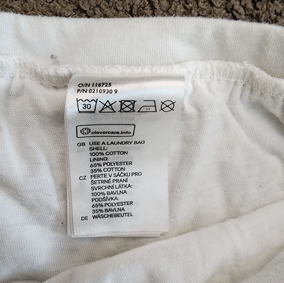 SOLD- White Lace Crochet Shorts, Women's S - Picture 3 of 6